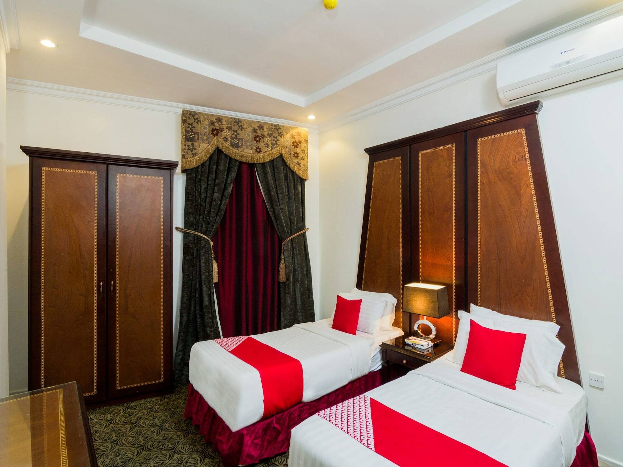 قصر الحمراء للأجنحة الفندقية Riyadh Exterior photo
